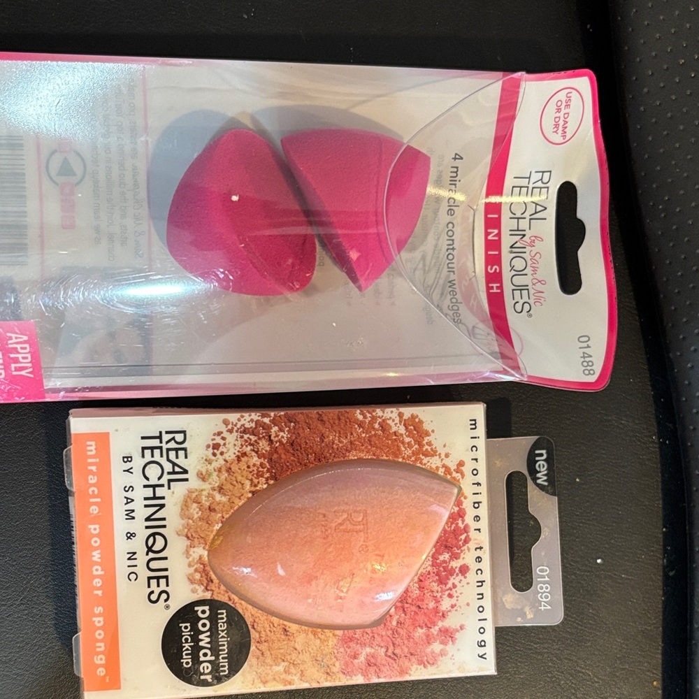 Real Techniques Pink and Orange Sponge Duo